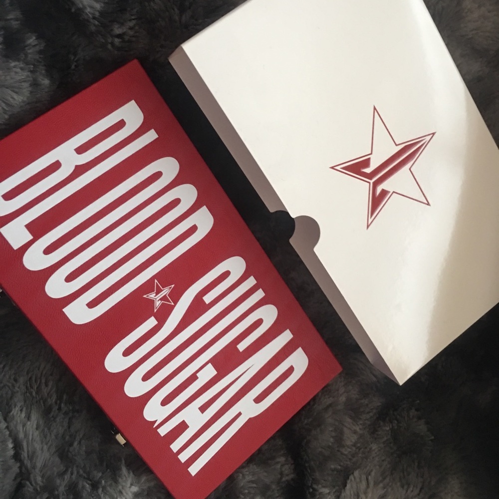 Jeffree Star Blood Sugar eyeshadow palette